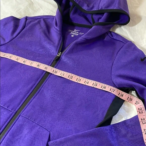 Nike Therma-Fit Jacket in Deep Purple - Picture 4 of 8